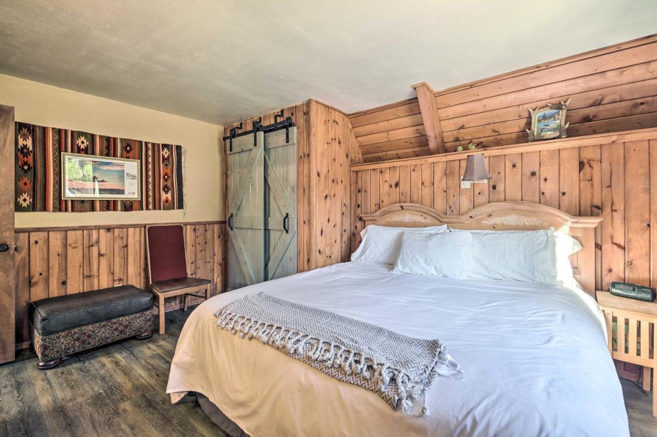 Ski-Inandski-Out Red River Cabin With Mtn Views! Exteriör bild